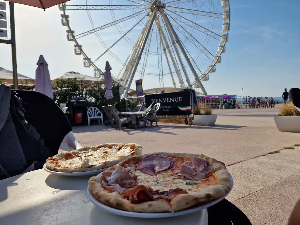 David Hefner_Les Mouettes_Marseille_review