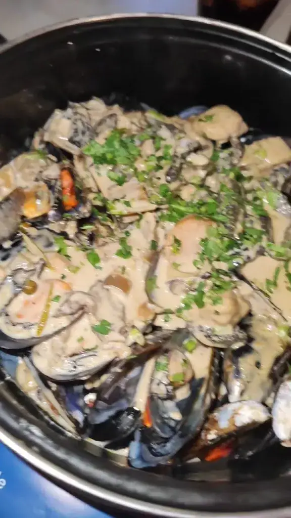 Les Mouettes_Marseille_slider_image_2