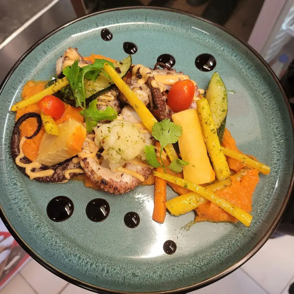 Saona Beach_Marseille_slider_image_3