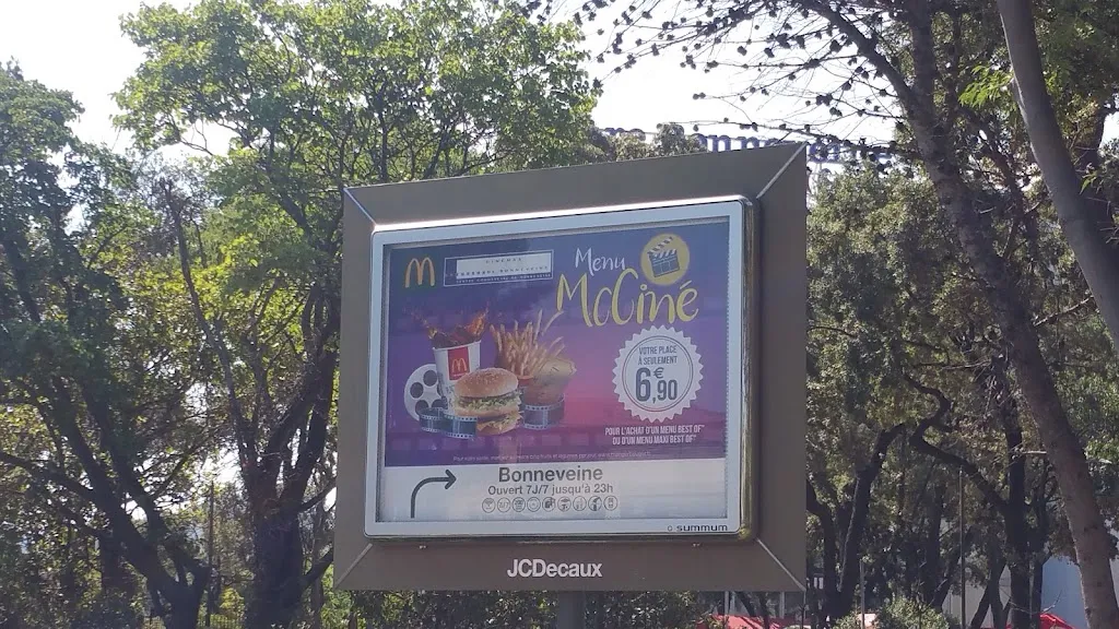 Menu_McDonald's_Marseille_image_2