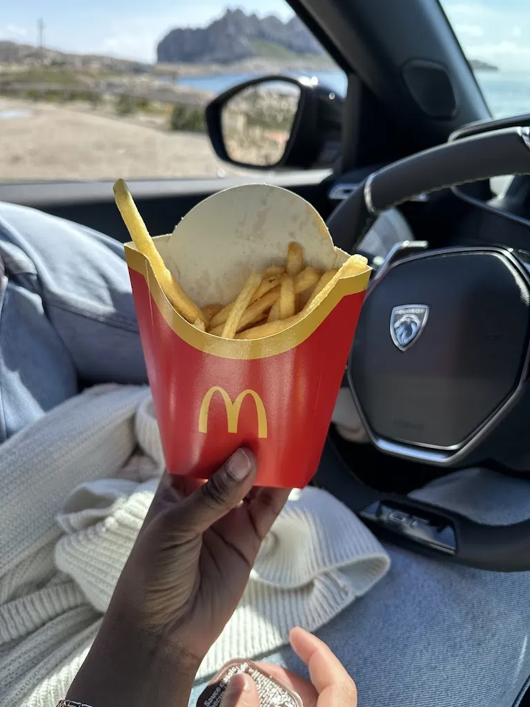 McDonald's_Marseille_slider_image_2