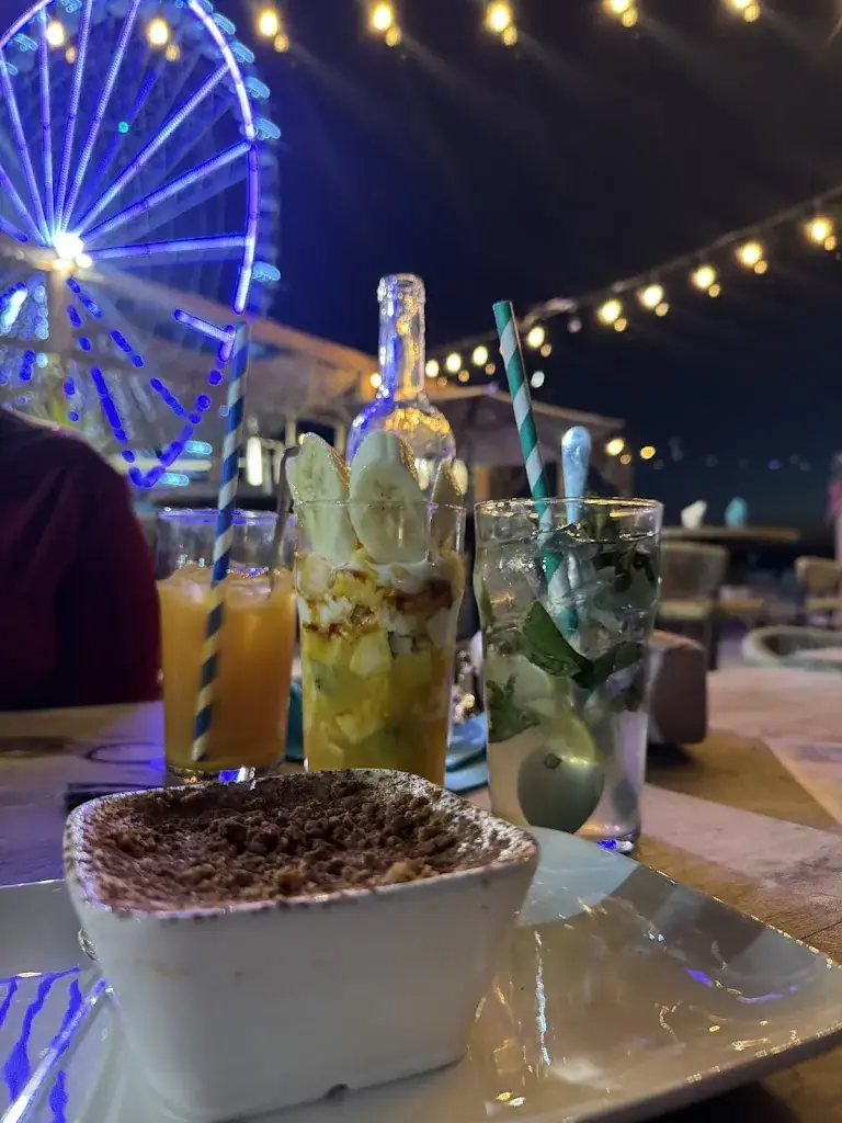 Ya Niss_Bleu ciel_Marseille_review