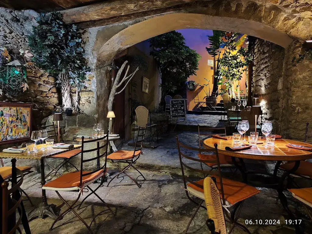 Lou Portaou Restaurant in Bormes-les-Mimosas