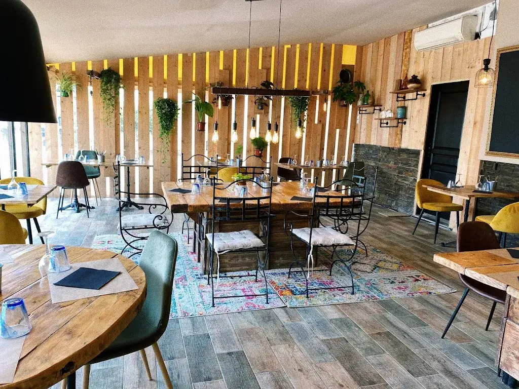 Le Dionysos Restaurant in Bormes-les-Mimosas