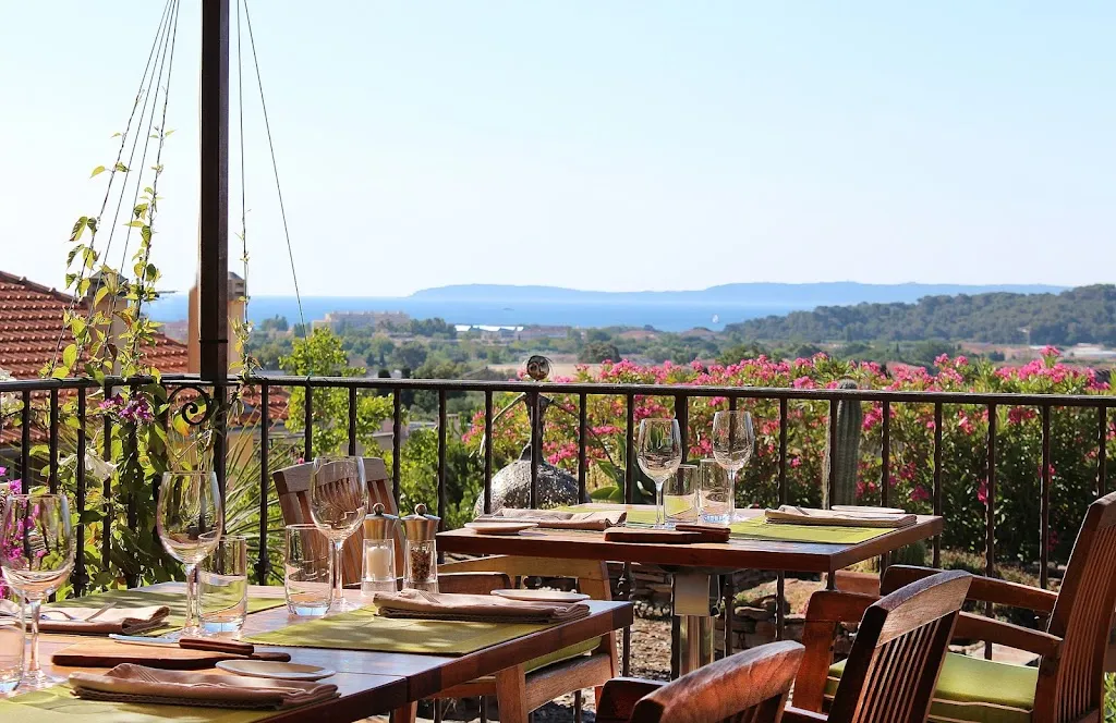 La Rastègue_Bormes-les-Mimosas_slider_image_1