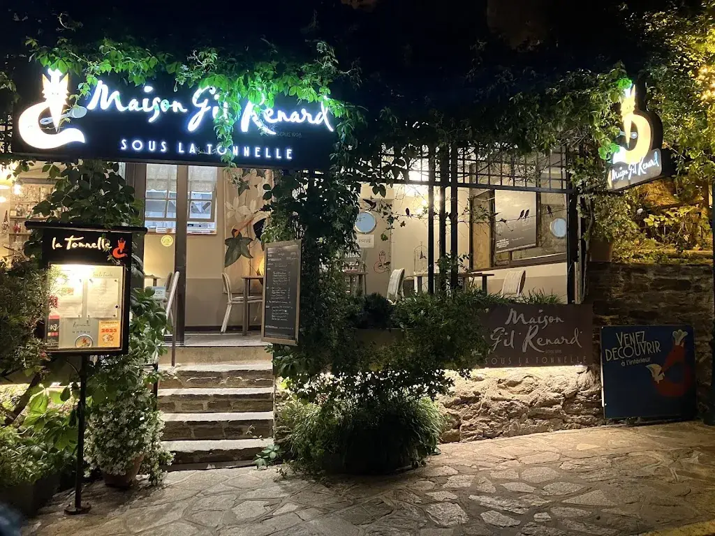 La Tonnelle/Maison Gil Renard sous la tonnelle Restaurant in Bormes-les-Mimosas