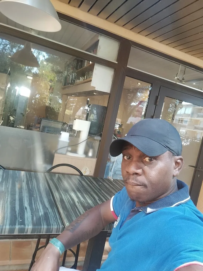 german morgan_L'Azzura_Bormes-les-Mimosas_Bewertung