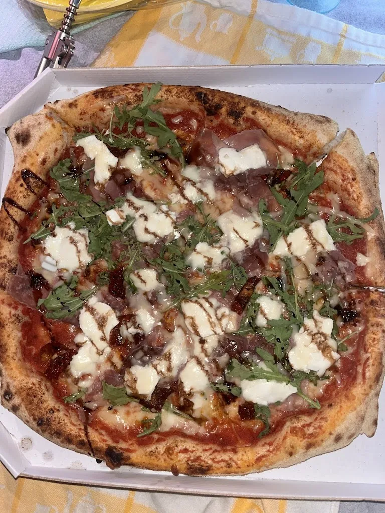 Clémentine JACQUOT_L'Azzura_Bormes-les-Mimosas_Bewertung