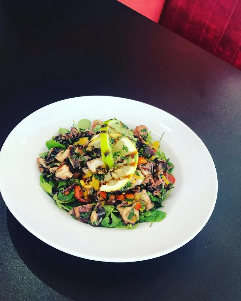 L'Azzura_Bormes-les-Mimosas_slider_image_3