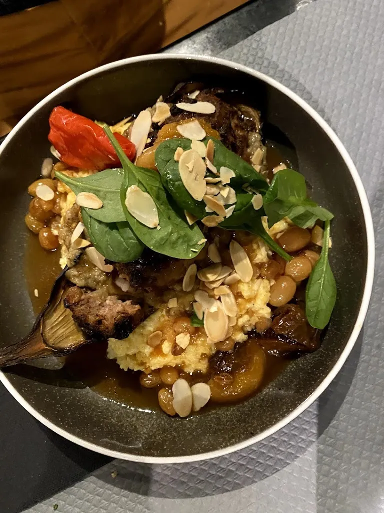 Charlotte Gauthier_Café du Progrès - Bormes-les-Mimosas_Bormes-les-Mimosas_recensione