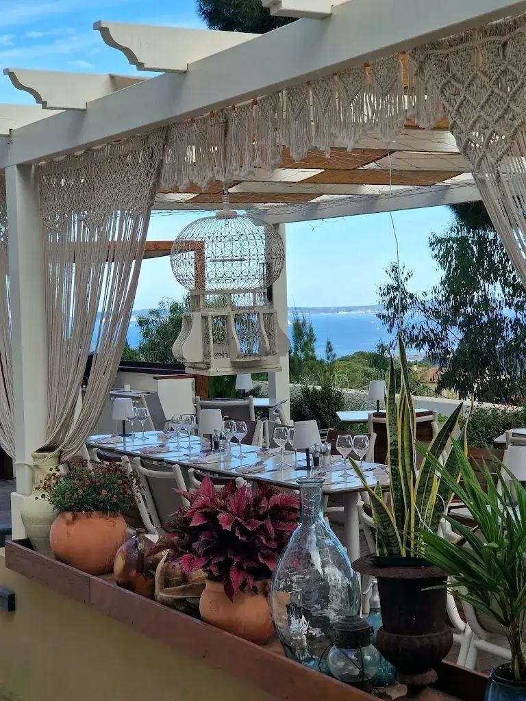 Restaurant Eden Flow, La Roseraie & l'Eden Blue - Bormes-les-Mimosas_Bormes-les-Mimosas_slider_image_1