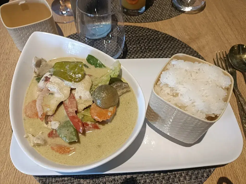 Menu_Pad thai_issole_image_6