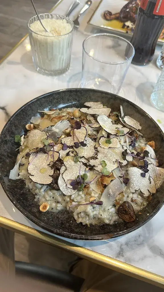 Darren Maharaj_Via Baseli - Restaurant Cabriès - Le 107 Bar À tapas_Cabriès_review