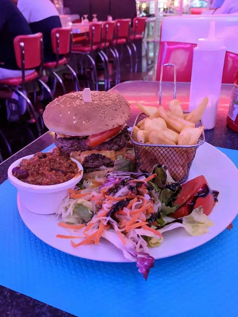 Mike Doubintchik_COCO LOCO Plan de Campagne_Cabriès_recensione