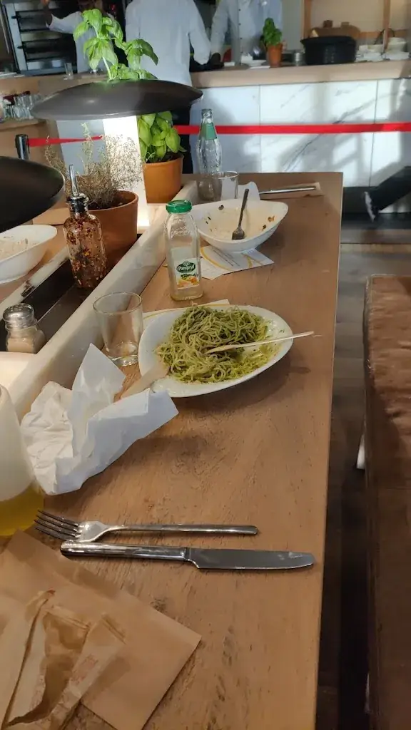 NAVDEEP KALSI_Vapiano Plan de Campagne Pasta Pizza Bar_Cabriès_review