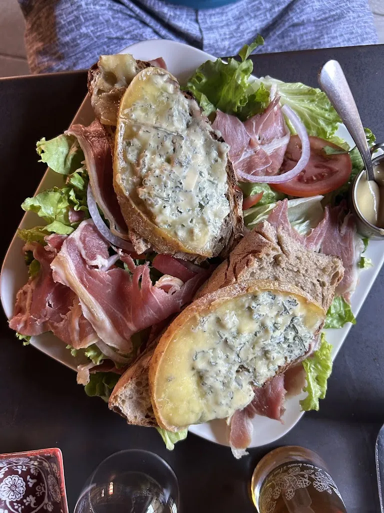 Philippe G_La Guinguette_Noirétable_review