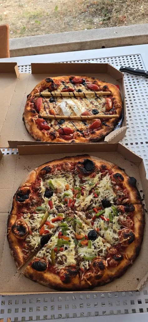 Franck MOUNIGUET (Francky05)_La Calabrèse - Pizza Calas et Cabriès_Cabriès_review