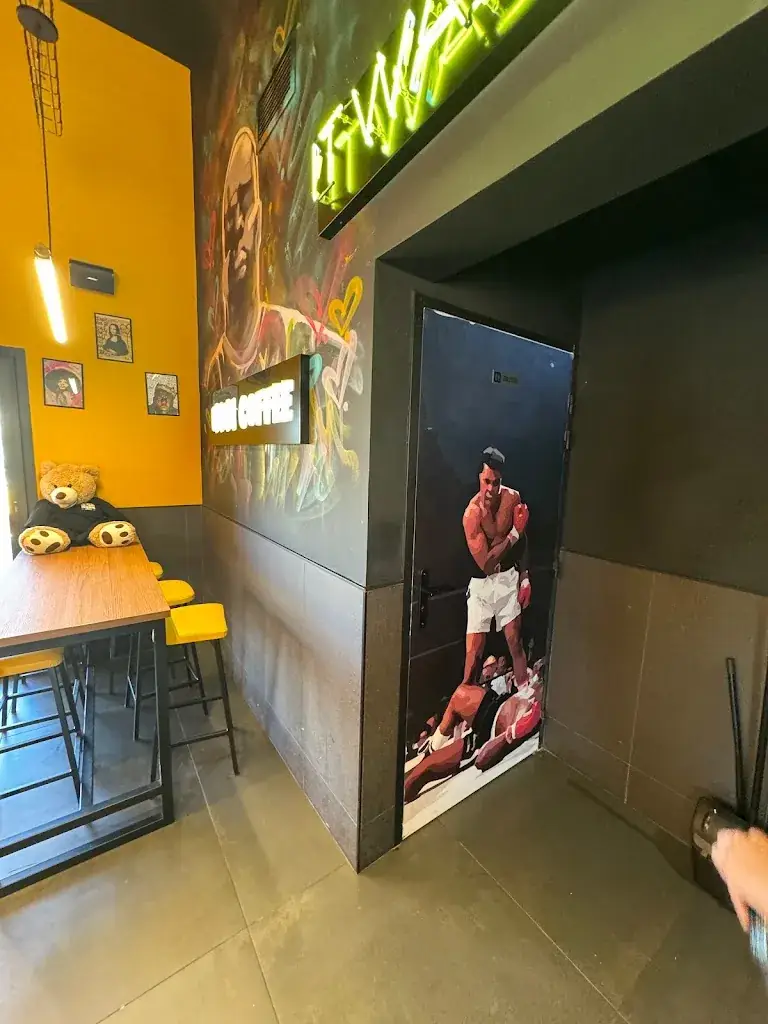 Mama Coffee Plan de Campagne Restaurant in Cabriès