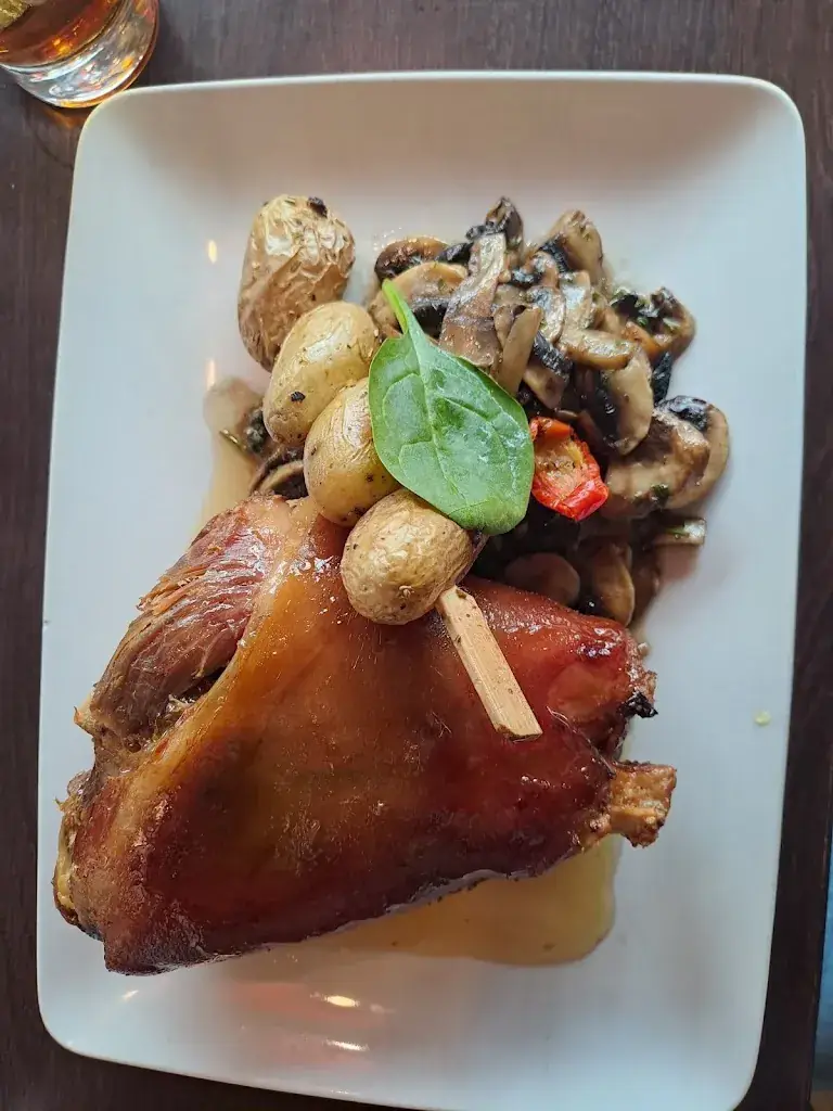 Menu_La Taverne - Table de caractère - Briançon_Briançon_imagen_7