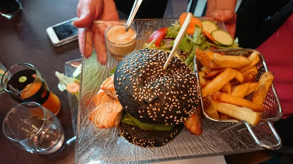 Menu_La Taverne - Table de caractère - Briançon_Briançon_imagen_9