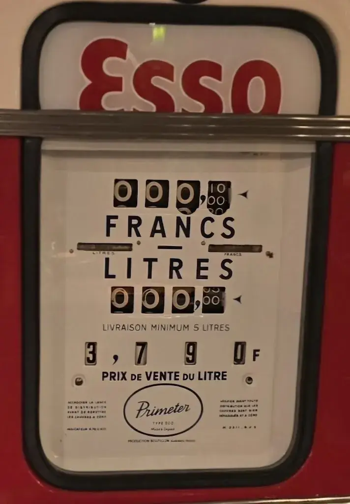 HAL Ninethousand_A Vos Papilles_Briançon_review