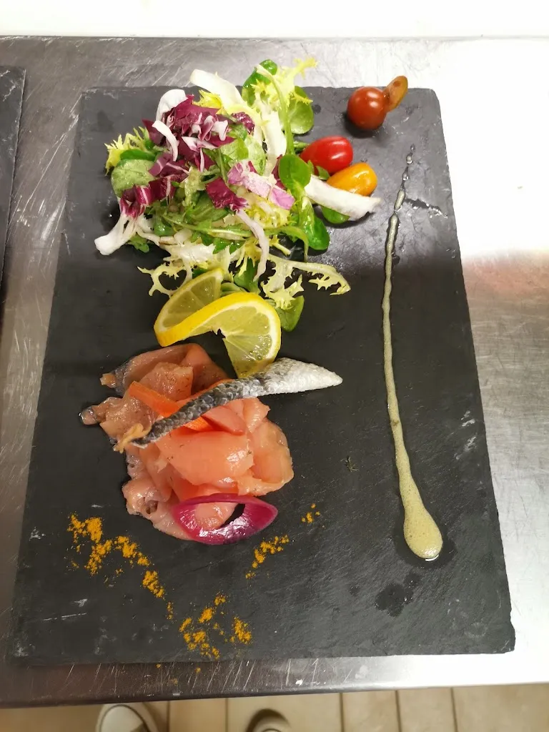 Menu_Restaurant Les Temps de Royon à1 Km de A89 - sortie 31_Salles_image_9