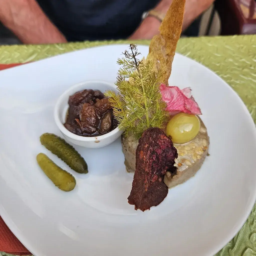 Restaurant le gastrologue...................................... Ouvert tous les Soirs à partir de 19h_Briançon_slider_image_3