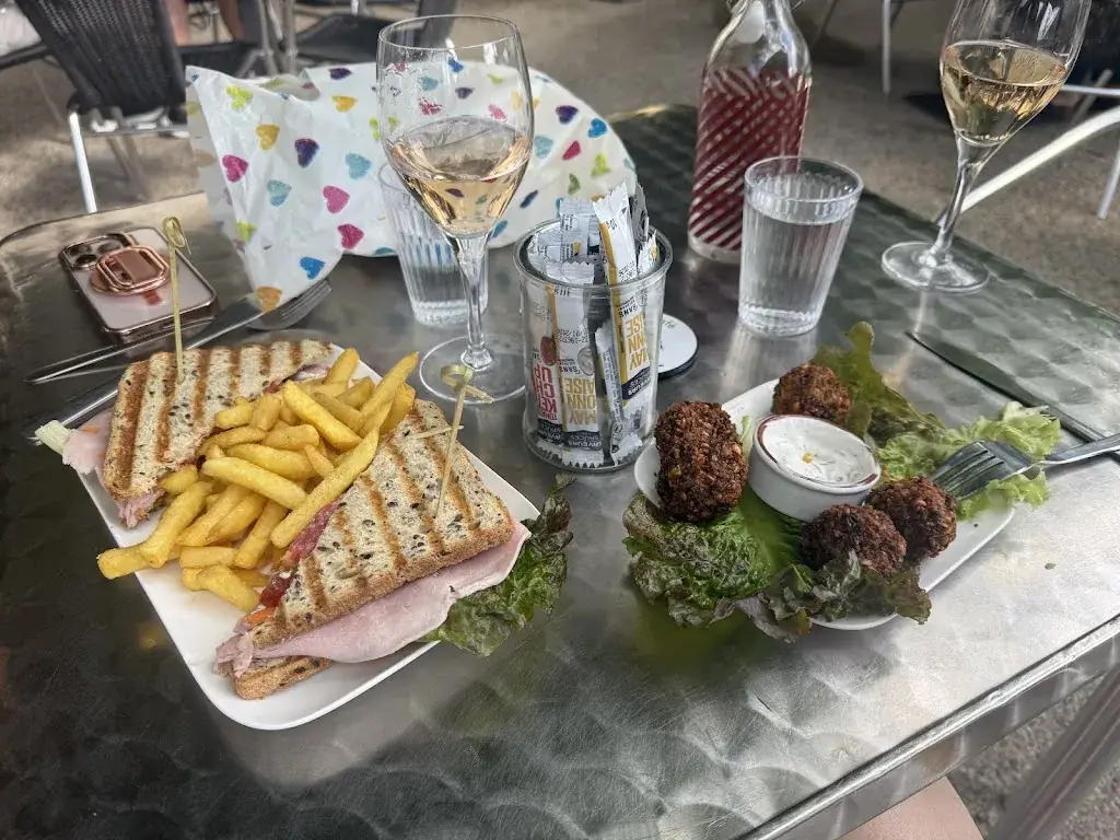 Tara B_PANORAMA CAFE_Briançon_review