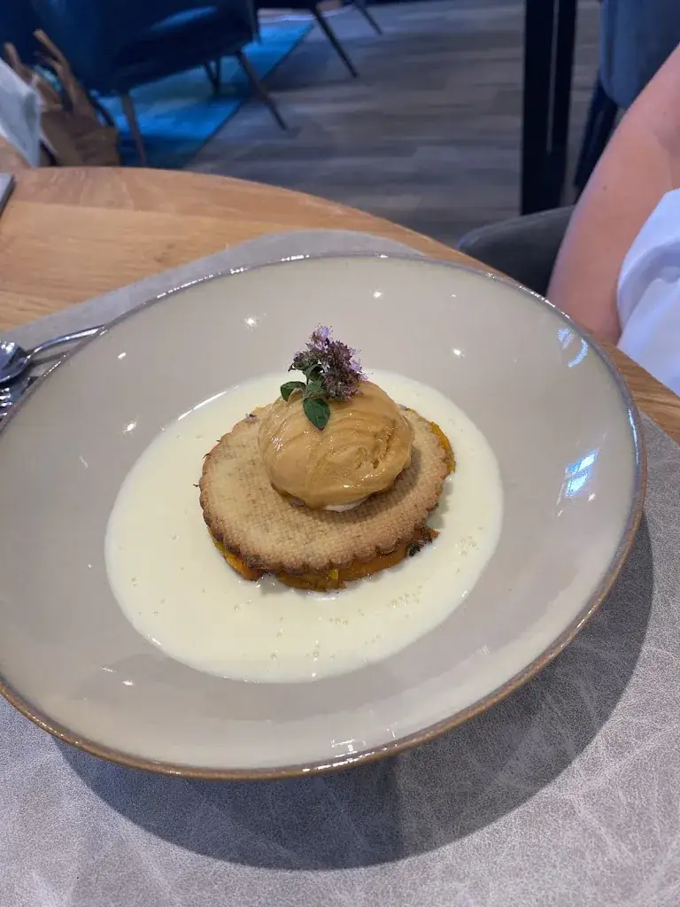 Perrasse hervé_Restaurant Colette (Domaine de la Plagnette)_Salles_review