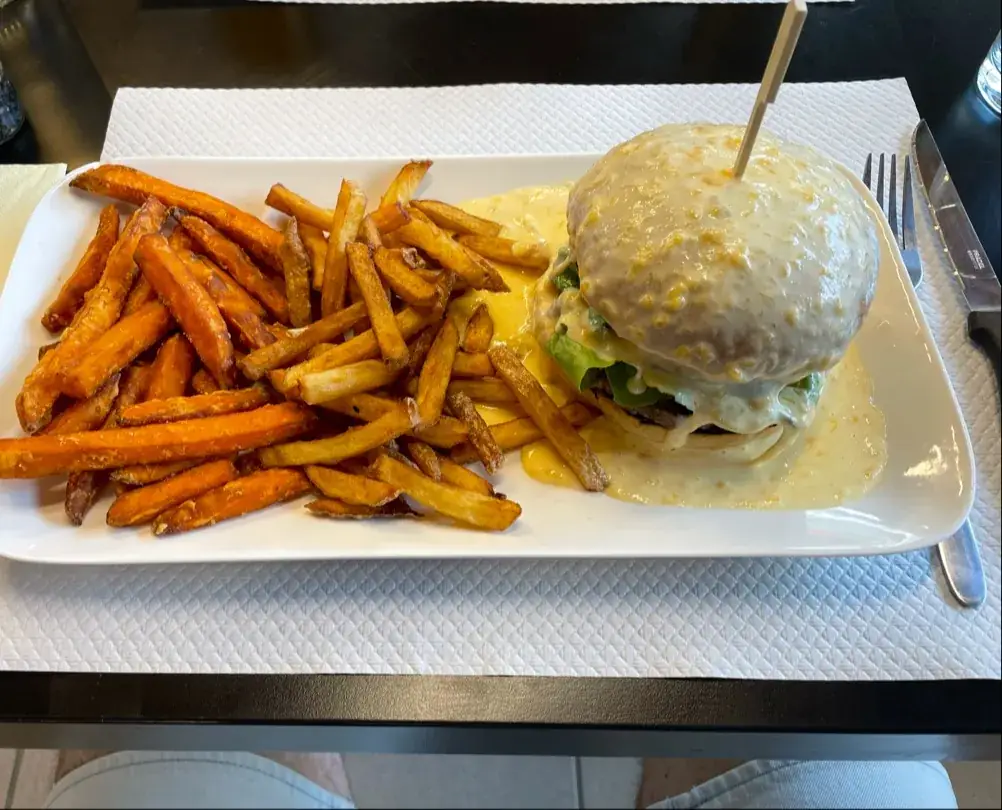 Laurent C_Restaurant/Snack Le Half-Time piscine de Briançon_Briançon_review