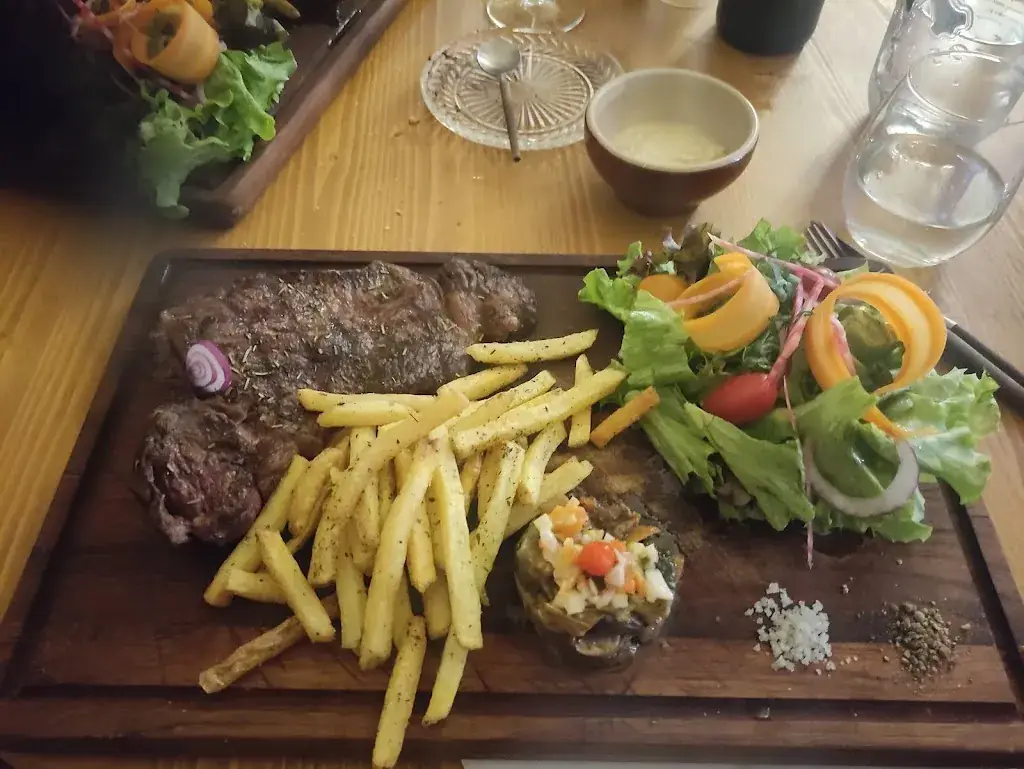 Kaïs Chaabouni_Les Copains D’Abord 05100_Val-des-Prés_review