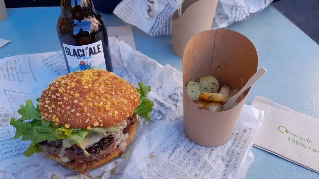 Au Goût du Monde - Foodtruck_Briançon_slider_image_3