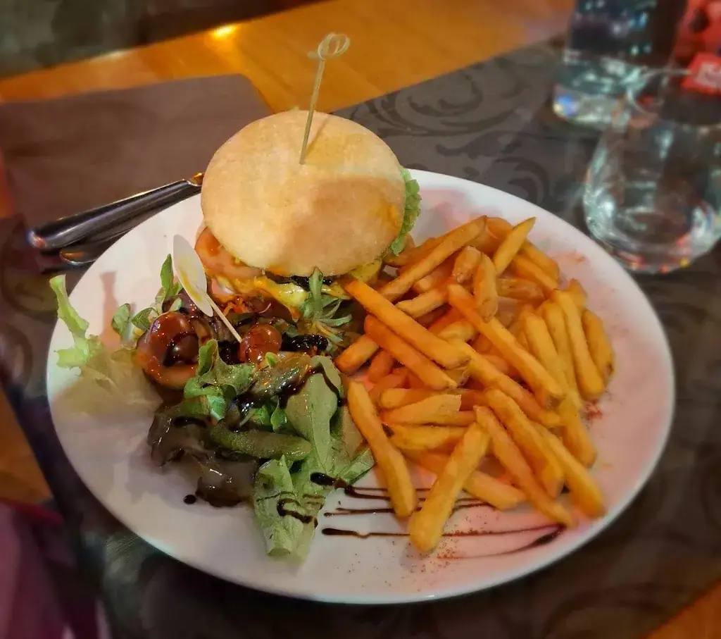 Claire Ds_La Brasserie du Casino_Briançon_recensione