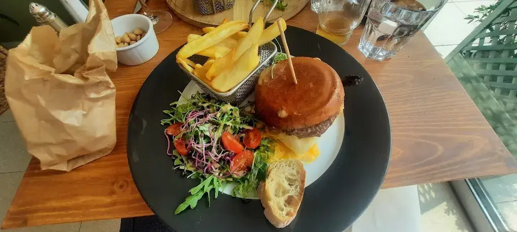 Olivier M_Bellevue_Cabris_Bewertung