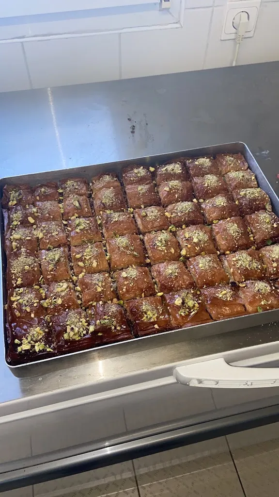 Menu_Restaurant Azad_Saint-Savournin_image_5