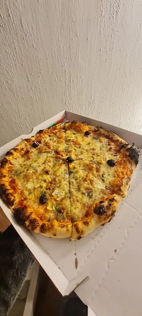 Mathieu “Trinity” L_Tutto Bene Pizzas Burgers Cadolive_Cadolive_review