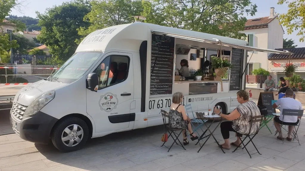 Tutto Bene Pizzas Burgers Cadolive_Cadolive_slider_image_3