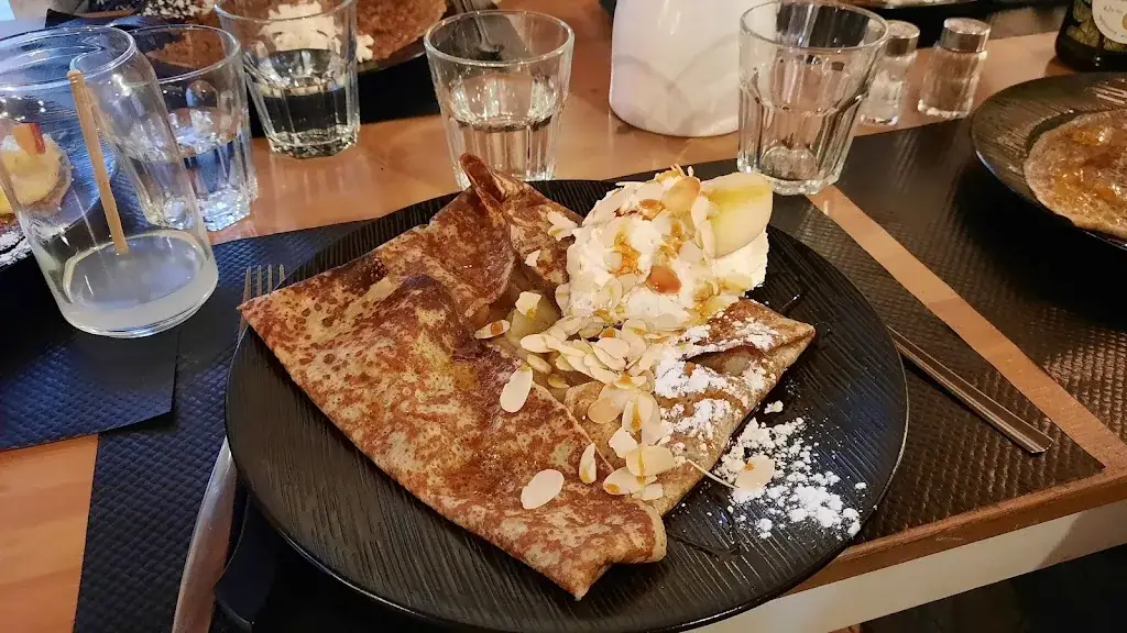 Chrystel Pattenden_Lou Crespeu Crêperie grill_Brignoles_review