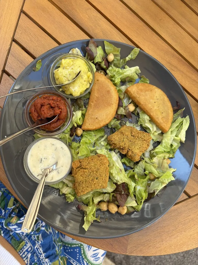 Nini 83_Chichement'BON: Restaurant 