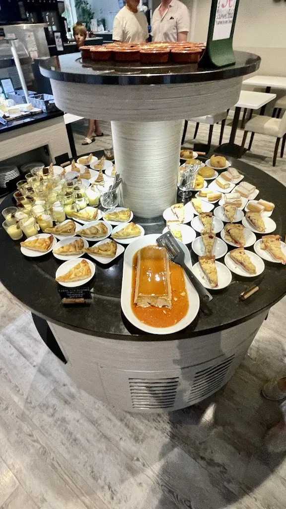 Anna Gor_Buffet A Volonte Saveurs A Gogo_Brignoles_Bewertung