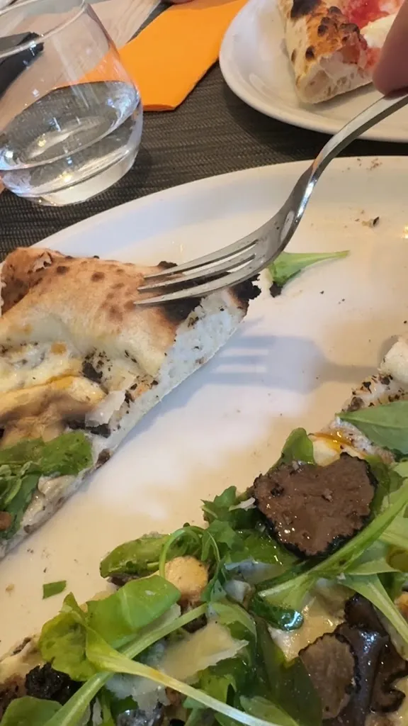 ROSSINI PIZZA_Brignoles_slider_image_2