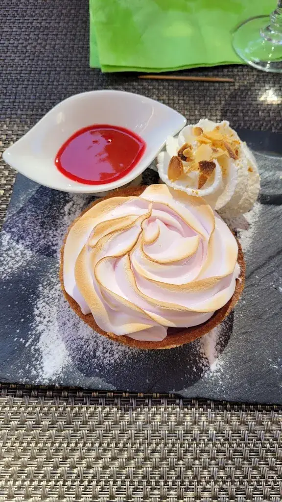 Stephane Sallé_Café de l'Univers_Brignoles_review