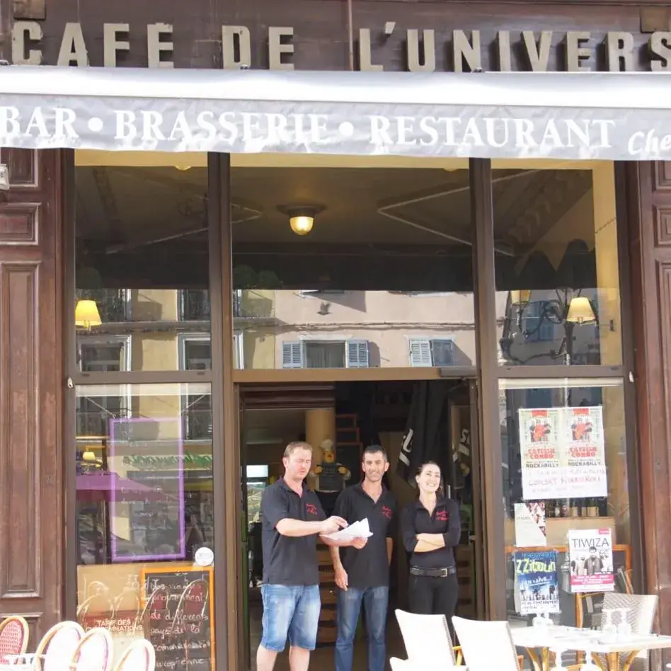 Café de l'Univers restaurant in Brignoles