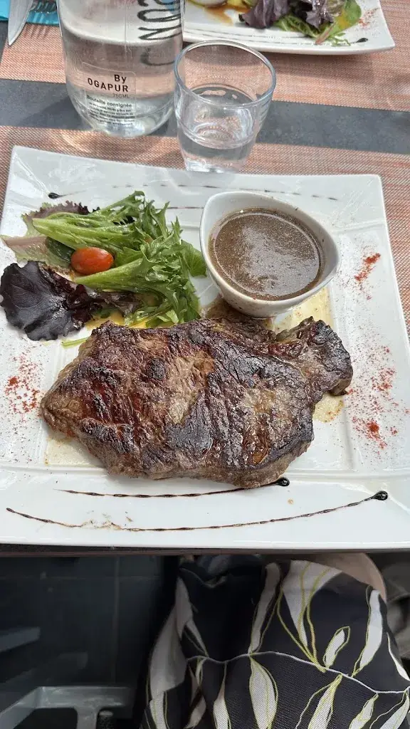 John Lin_L'Absolu_Brignoles_recensione