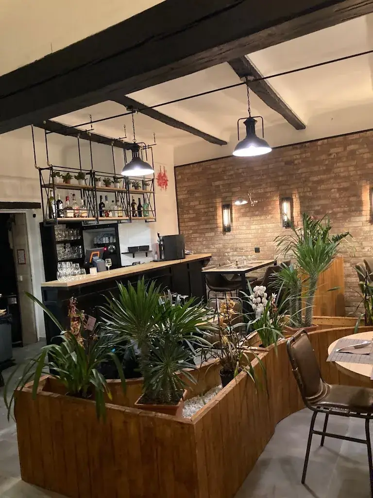 L'Absolu restaurant in Brignoles