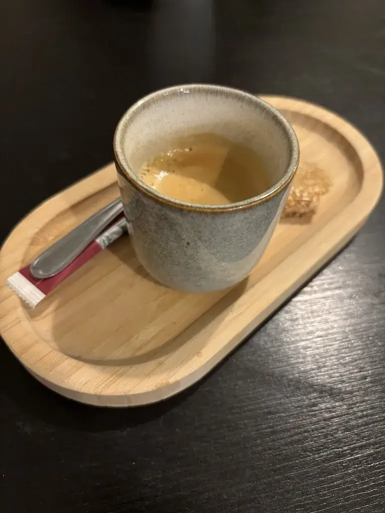 Emi Kelly_Restaurant PHO_Brignoles_review