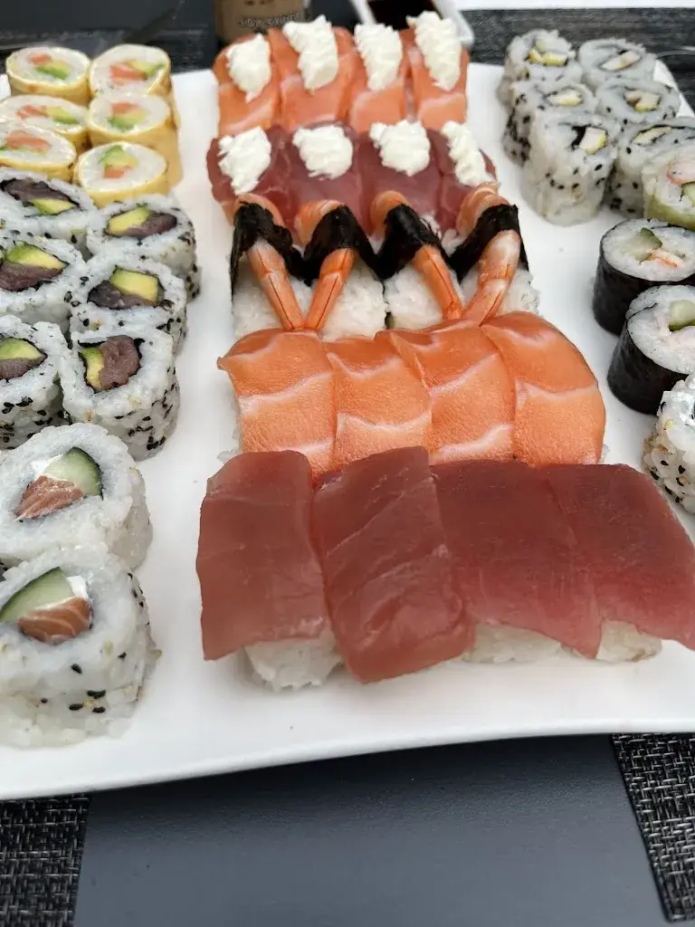 Oguz Karadeniz_Esprit Sushi_Brignoles_review