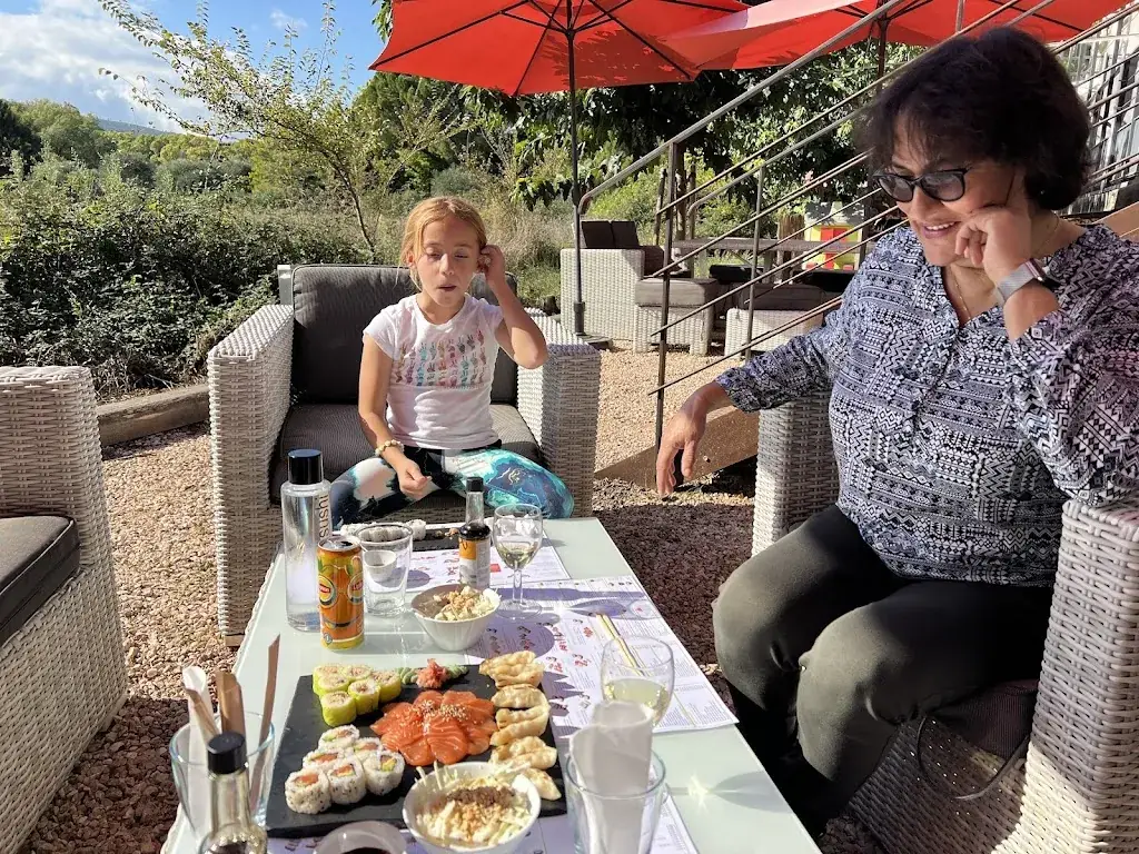 Roxane Mitchell_Esprit Sushi_Brignoles_review