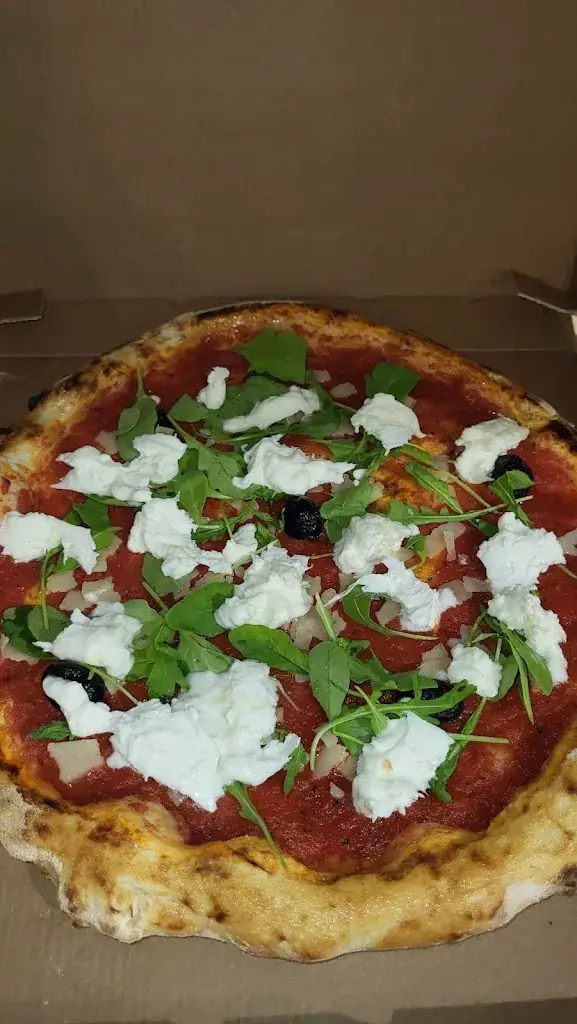 Marcello Pizza_Brignoles_slider_image_1