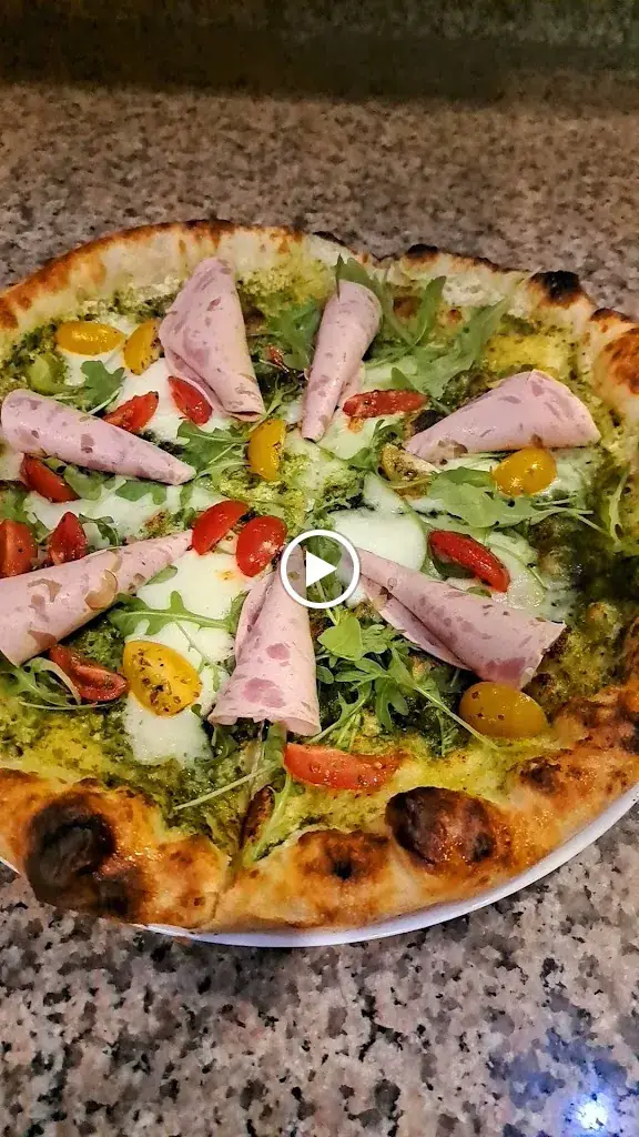 Marcello Pizza_Brignoles_slider_image_2